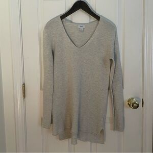 Old Navy Light Gray Knit Sweater